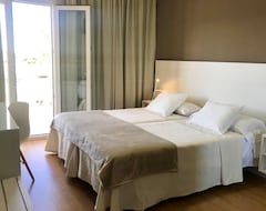 Hotel Nuevo Vichona (Sangenjo, España)