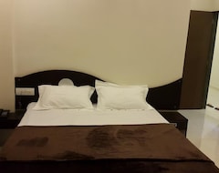 Hotel FabExpress Chinar Residency inn (Satara, Indija)