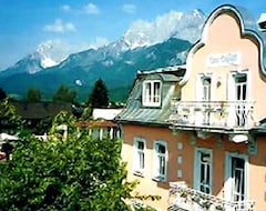 Hotel Comfortable-cozy apartment located in St Johann (St. Johann in Tirol, Austria)