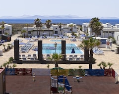 Hotel Vik Coral Beach (Playa Blanca, Spain)