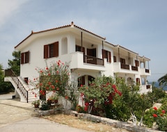 Otel Venetia Apartments (Monemvasia, Yunanistan)