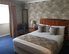 Hotel Red Lion (Yateley, United Kingdom)