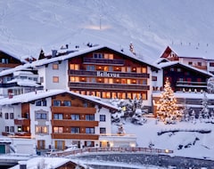 Hotel & Chalet Bellevue (Lech am Arlberg, Austria)