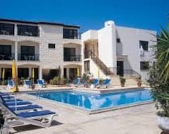 Apart Otel Nicos & Olympia Apartments (Polis, Kıbrıs)
