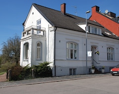 Khách sạn Hotell Villa Ronne (Ängelholm, Thụy Điển)