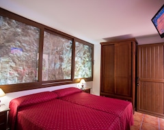 Hotel Hostal Palomares (Salobrena, Spain)