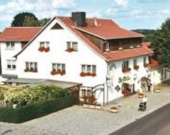 Khách sạn Hotel Zur Linde (Panschwitz-Kuckau, Đức)
