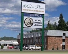 Otel Twin Pine Inn & Suites (Hinton, Kanada)