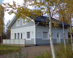 Revontuli Resort Rooms (Hankasalmi, Finlandia)