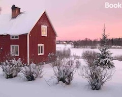 Koko talo/asunto Cozy Home, Own Lake Acces & Own Forrest, Netflix! (Överkalix, Ruotsi)
