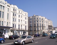 Khách sạn St Christopher's Inns (Brighton, Vương quốc Anh)