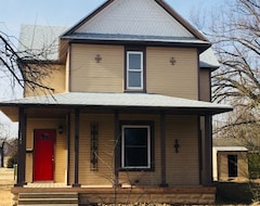 Toàn bộ căn nhà/căn hộ Homey Historic Lodge Located In Larned Kansas (Larned, Hoa Kỳ)