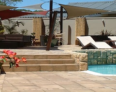 Khách sạn African Breeze Guesthouse (Knysna, Nam Phi)