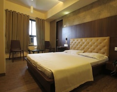 Hotel Divya International (Thane, Indija)