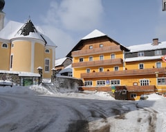Hotel Kirchenwirt (St. Jakob im Walde, Austrija)