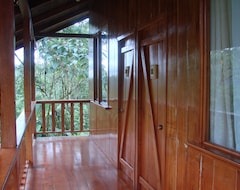 Bed & Breakfast Umbrellabird Lodge - Reserva Buenaventura (Loja, Ecuador)