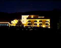 Khách sạn Kuschelhotel Zeman (Alland, Áo)