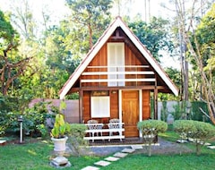 Guesthouse Pousada Casa Amarela (Piracaia, Brazil)