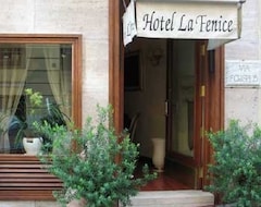 Hotelli Hotel La Fenice (Rooma, Italia)