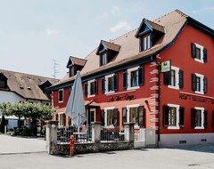 Logis Hotel Restaurant Au Lion Rouge (Bartenheim, Francuska)