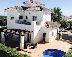 Casa/apartamento entero Chalet de Lujo - con piscina privada - capacidad para 8 - completamente acondicionado (Murcia, España)