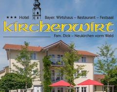 Khách sạn Zum Kirchenwirt (Neukirchen vorm Wald, Đức)