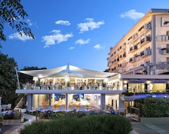 Khách sạn Hotel Atlantic (Riccione, Ý)