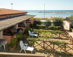 Otel Le Dune (Follonica, İtalya)