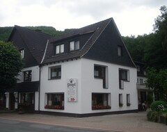 Khách sạn Landhotel Pingel (Sundern, Đức)