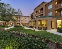 Khách sạn Courtyard by Marriott Richmond Airport (Sandston, Hoa Kỳ)