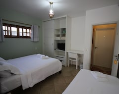Guesthouse Chácara Andó Bed & Breakfast (Águas de Santa Bárbara, Brazil)