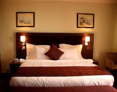 Khách sạn Best Western Plus Elomaz Hotel (Asaba, Nigeria)