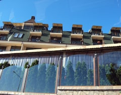 Khách sạn Hotel Julia (Sveti Vlas, Bun-ga-ri)