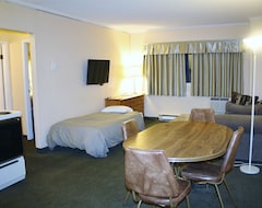 Khách sạn Diplomat Motel (Nanaimo, Canada)