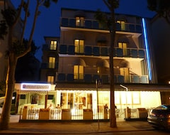 Khách sạn Gioiella (Rimini, Ý)