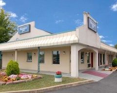 Khách sạn Rodeway Inn New Cumberland (New Cumberland, Hoa Kỳ)