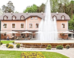 Hotel Crystal (Ilidža, Bosnien-Hercegovina)