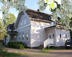 Toàn bộ căn nhà/căn hộ Rosa Huset Osebol (Stöllet, Thụy Điển)