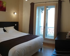 Hotel Le Château (Tournon-sur-Rhône, France)
