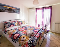 Bed & Breakfast New Naxos Village (Giardini-Naxos, Ý)