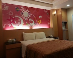 Khách sạn Something New S (Zhongli City, Taiwan)