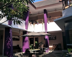Hotel Dpavilion Guest House & Resto (Malang, Indonesia)