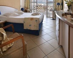 Hotel Beau Site (Saint-Raphaël, France)