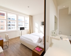 Khách sạn Ellington Hotel Berlin (Berlin, Đức)