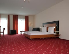 Khách sạn Hotel Zum Rossel (Kandel, Đức)