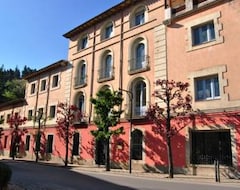 Khách sạn Hostal Montsoliu (Arbucias, Tây Ban Nha)