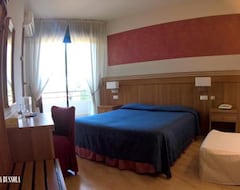 Hotel La Bussola (Padenghe sul Garda, Italien)