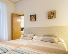 Hotel La Casa Del Conde De Gelves Apartments (Seville, Spain)