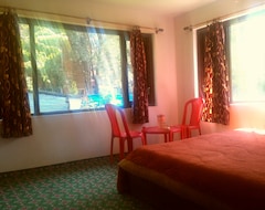 Hotel Green Hill Pahalgam (Anantnag, India)
