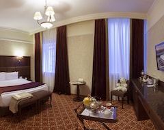Hotel Attache (Rostov del Don, Rusia)